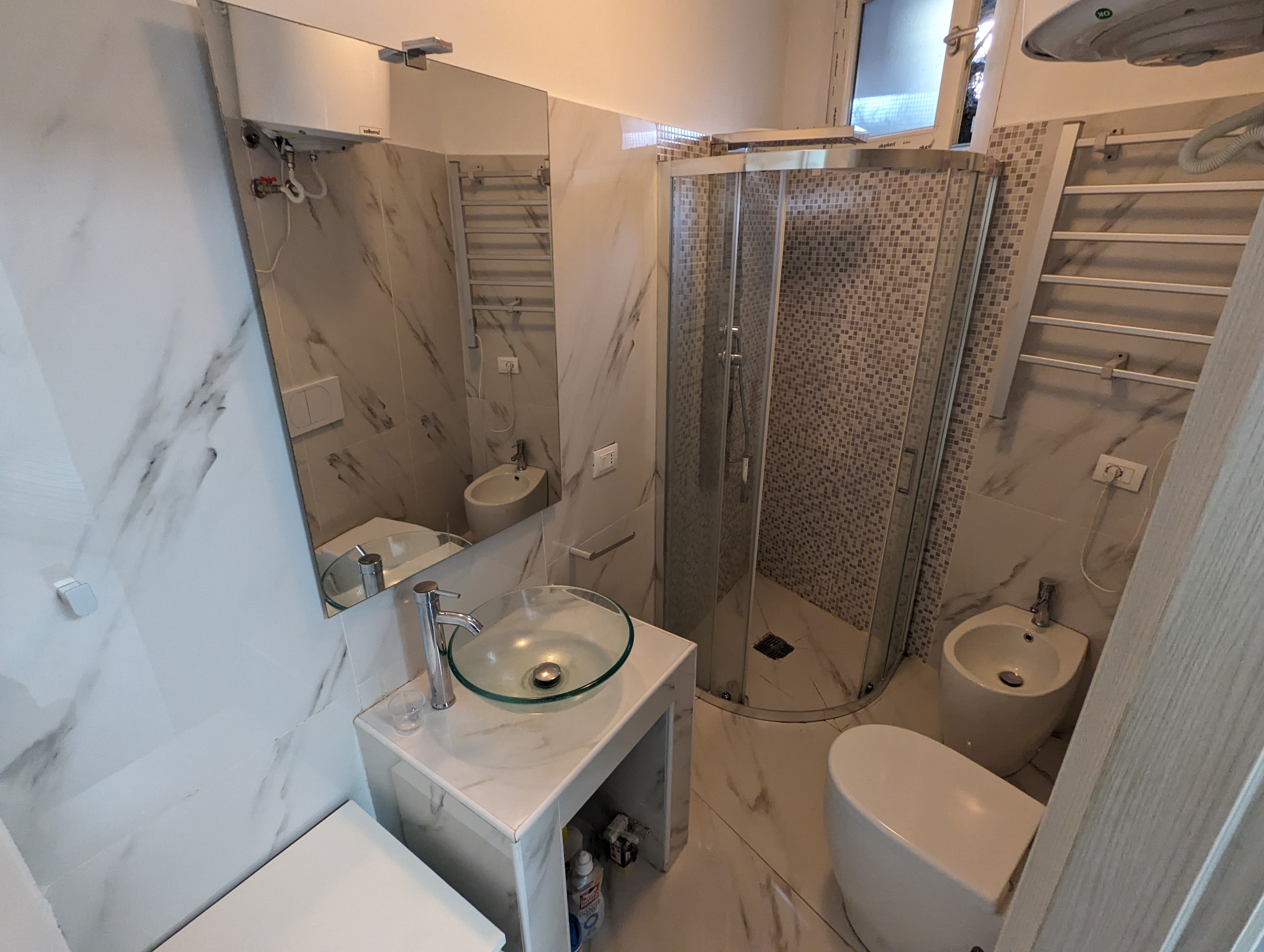 CLAUDIA1 - ROOM 1