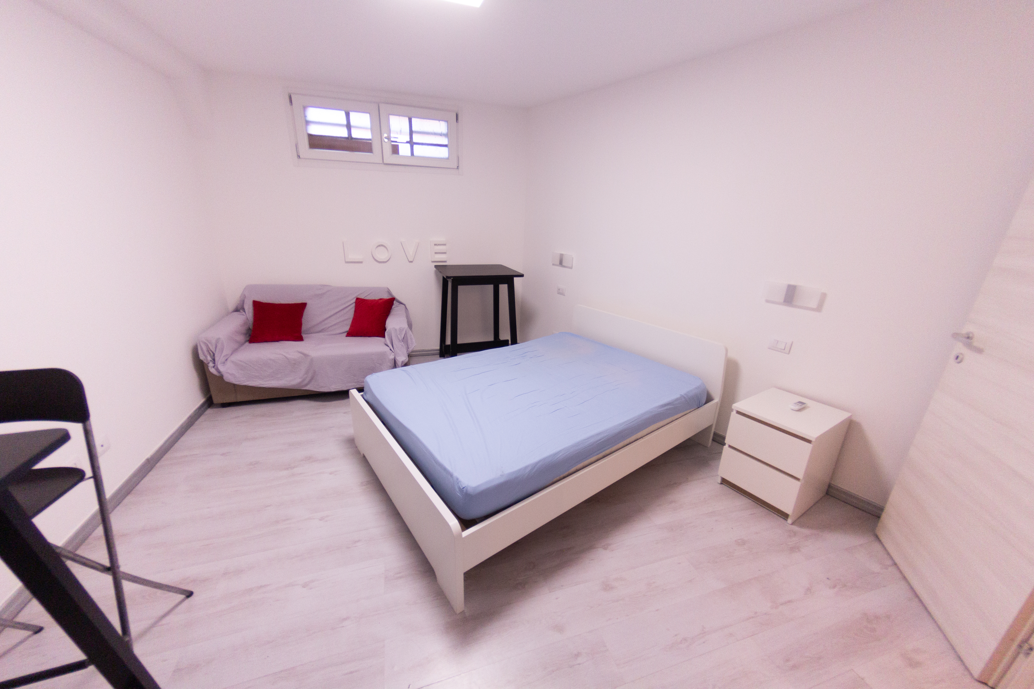 CLAUDIA1 - ROOM 2