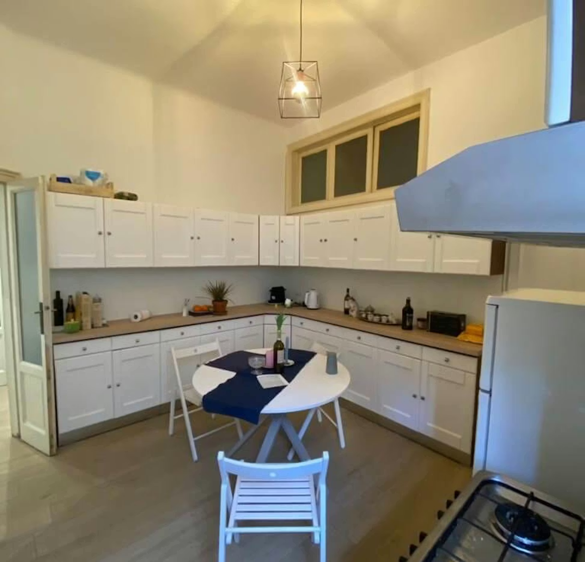 LEONCAVALLO10 - ROOM 1