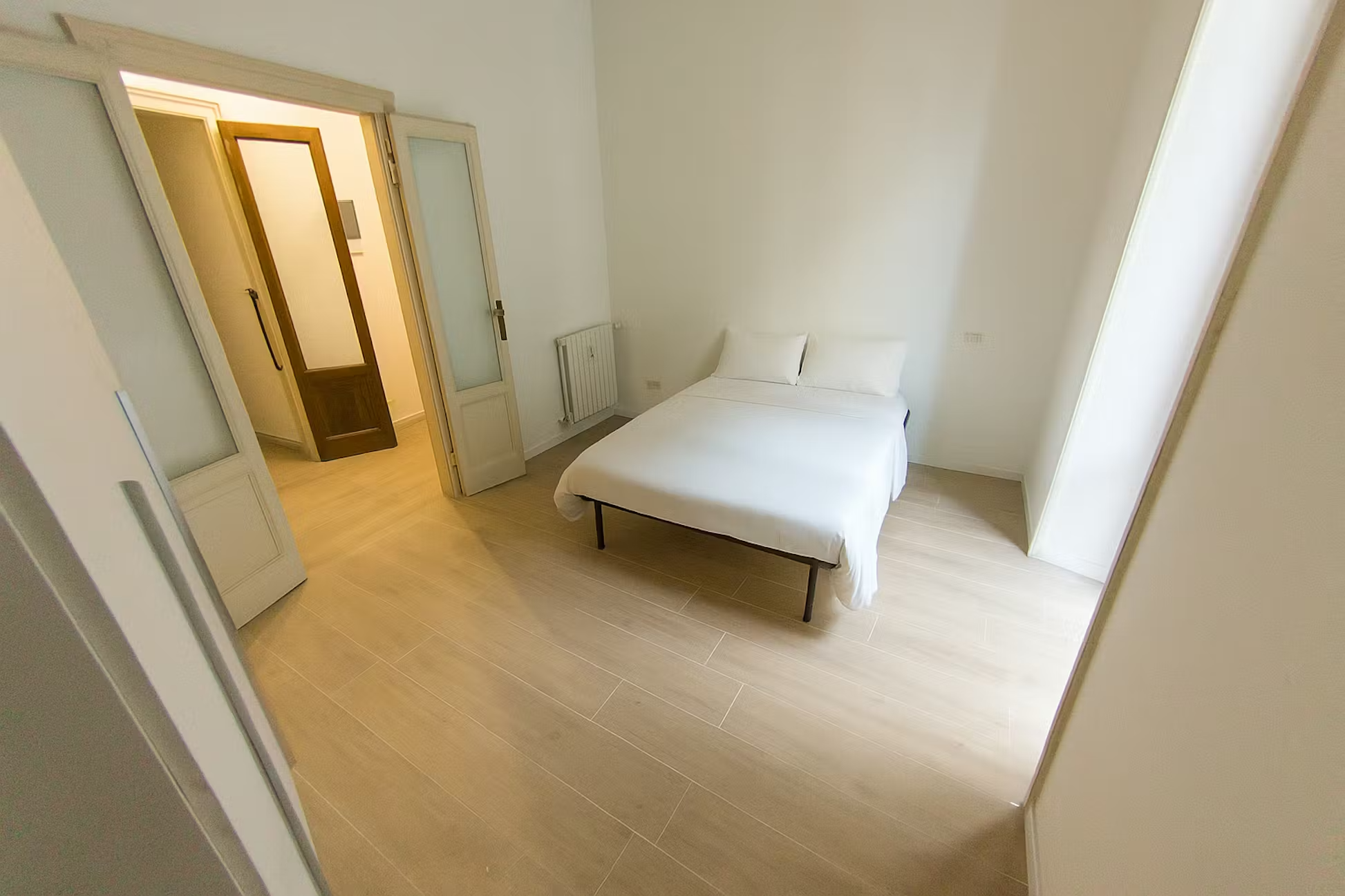 LEONCAVALLO10 - ROOM 1